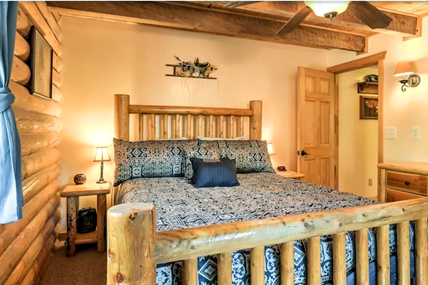 Spacious Family Cabin with Fire Pit & Dual Living Areas Near Duck Creek Village, UT