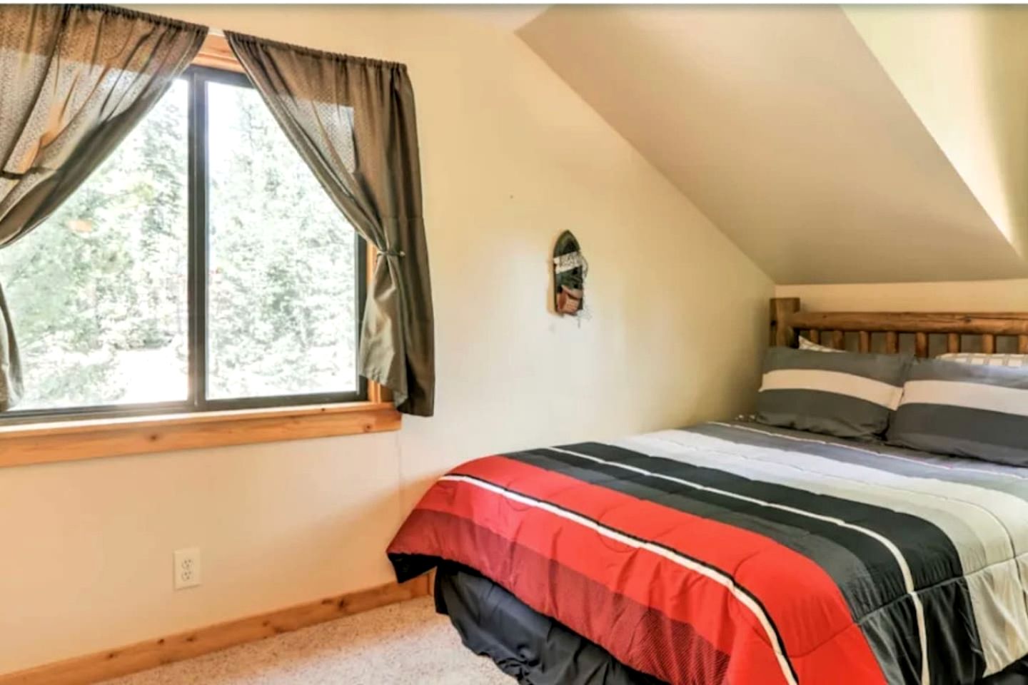 Spacious Family Cabin with Fire Pit & Dual Living Areas Near Duck Creek Village, UT