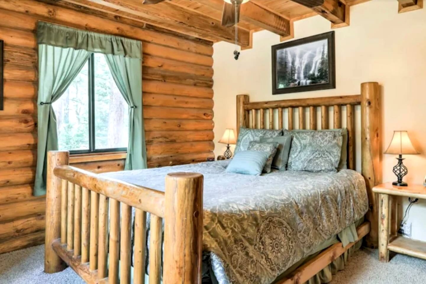Spacious Family Cabin with Fire Pit & Dual Living Areas Near Duck Creek Village, UT