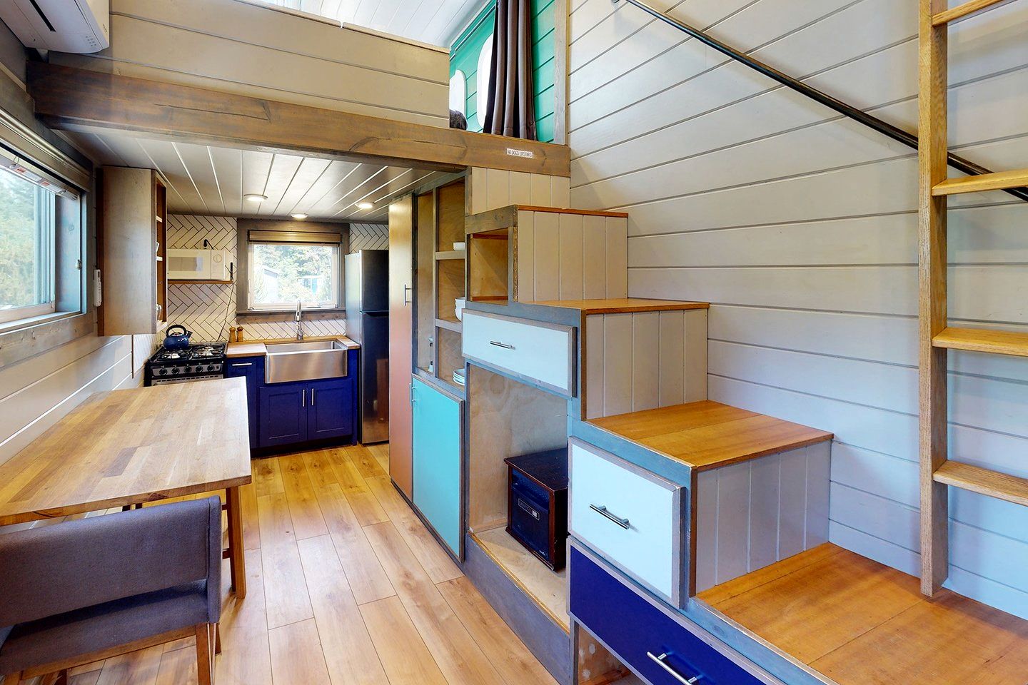 Family-Friendly Tiny House Getaway near Waldport, Oregon