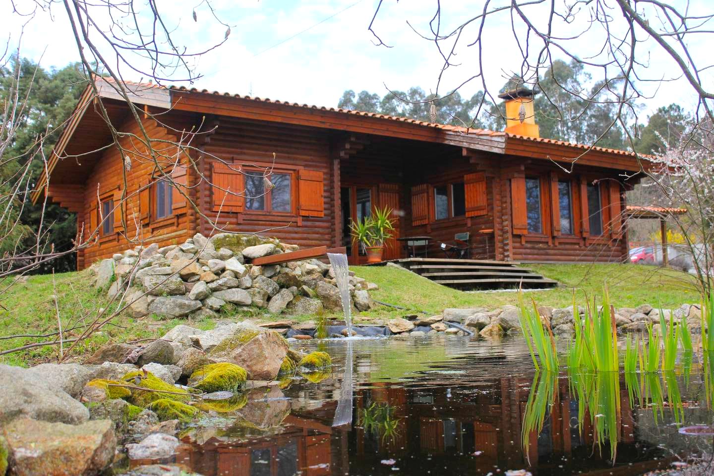 Family-Friendly Cabin Rental with a Pool near Porto, Portugal