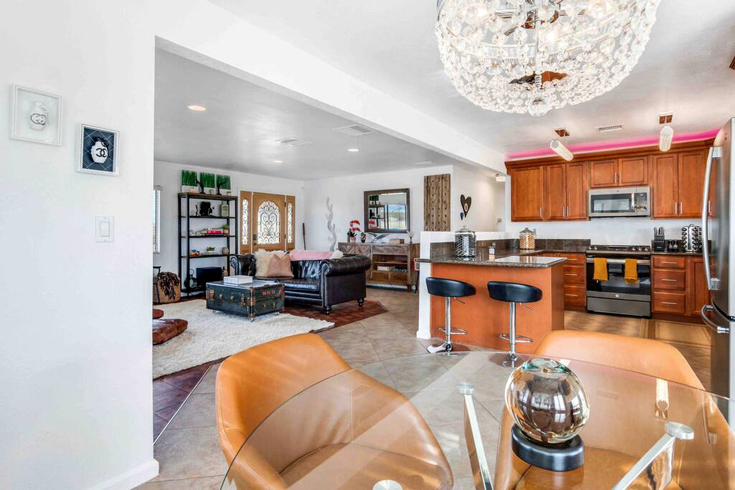 Family and Pet Friendly Vacation Rental in Joshua Tree with a Luxury Hot Tub, Gym, and Outdoor Pool