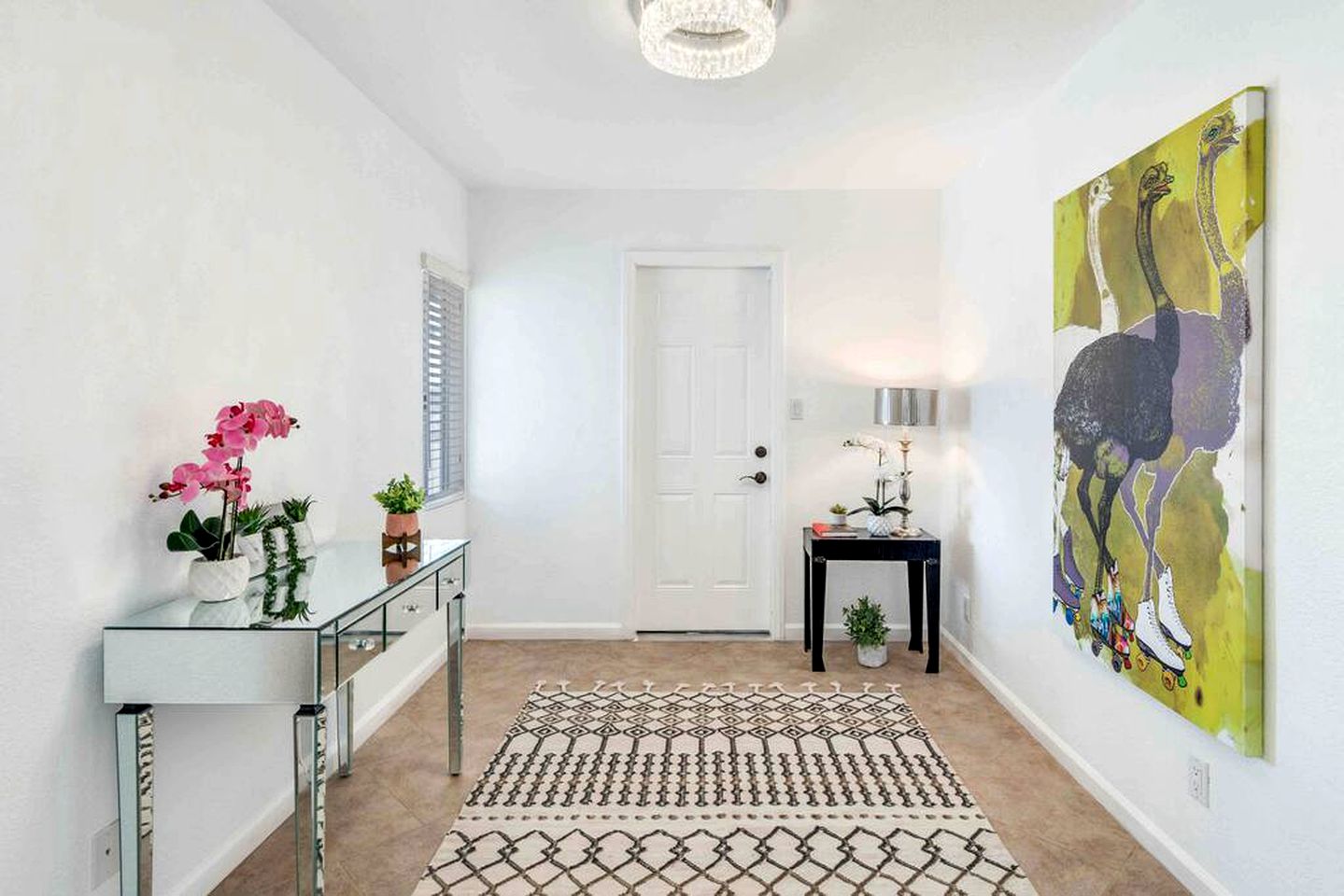 Family and Pet Friendly Vacation Rental in Joshua Tree with a Luxury Hot Tub, Gym, and Outdoor Pool