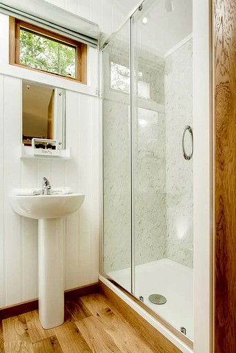 Huts (United Kingdom, Preston, England)