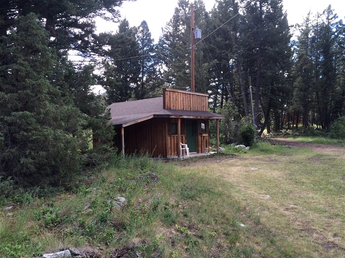 Cabins (United States of America, Hall, Montana)