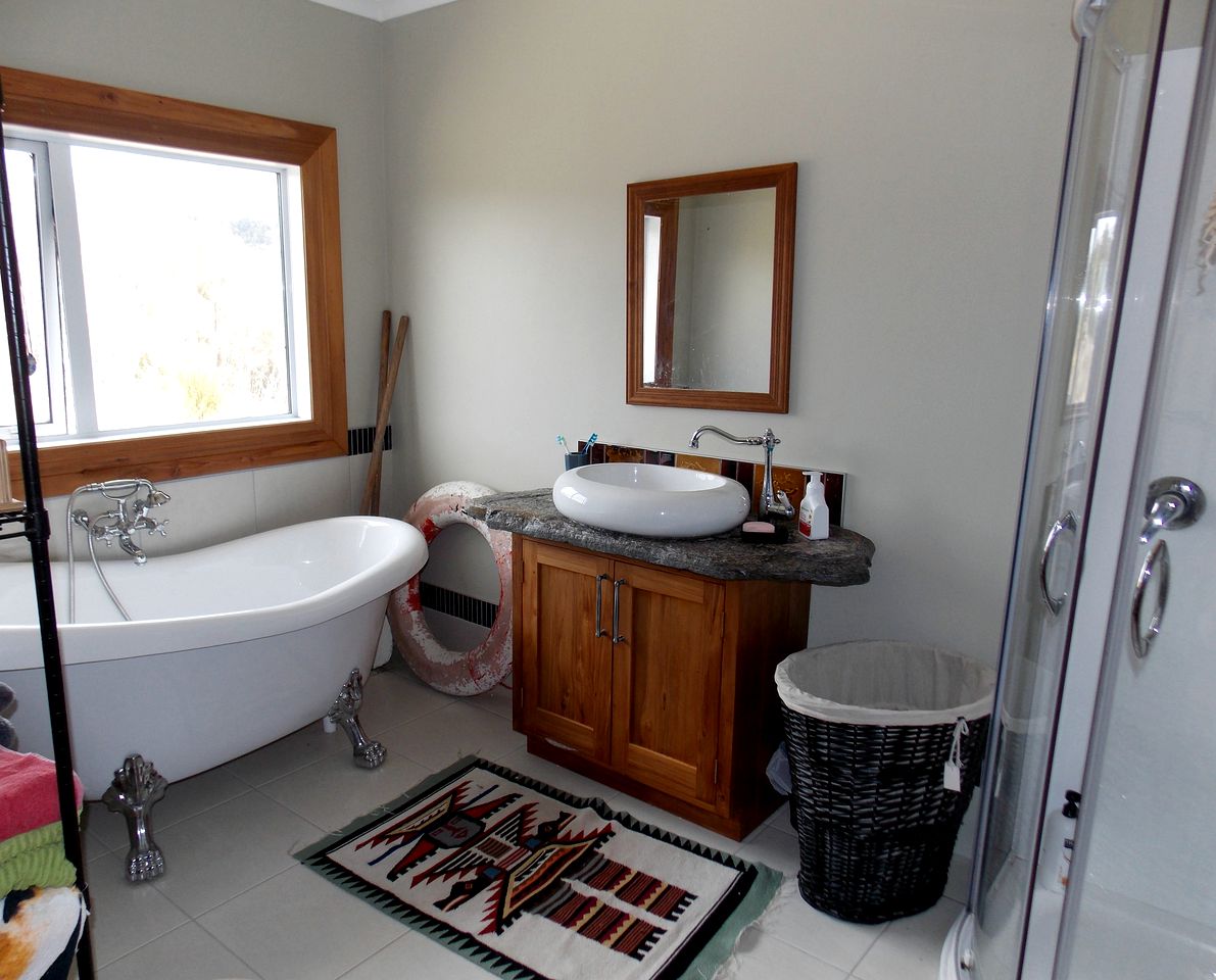 Family-Friendly Rental in Rustic Farmhouse near Greymouth, New Zealand