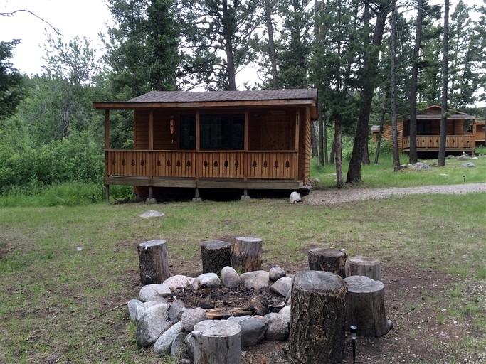 Cabins (United States of America, Hall, Montana)
