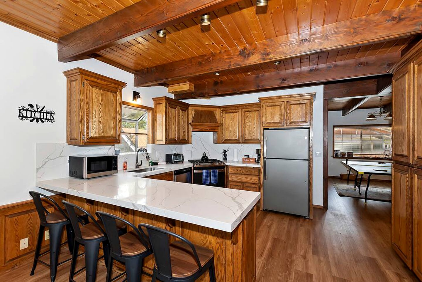 Big Bear Playground: Cabin Ideal for Family and Friends' Playtime