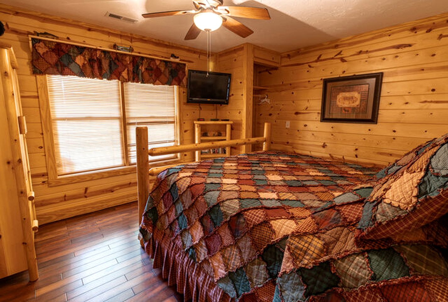 Dreamy Log Cabin with Spectacular Mountain Views in Topton, North Carolina