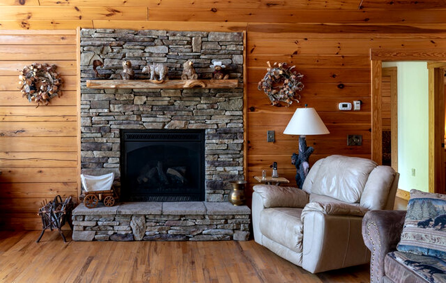 Dreamy Log Cabin with Spectacular Mountain Views in Topton, North Carolina