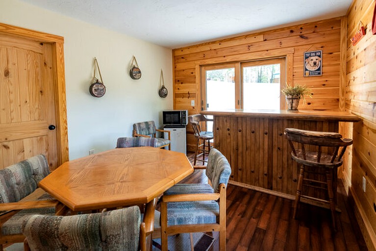 Cabins (United States of America, Topton, North Carolina)