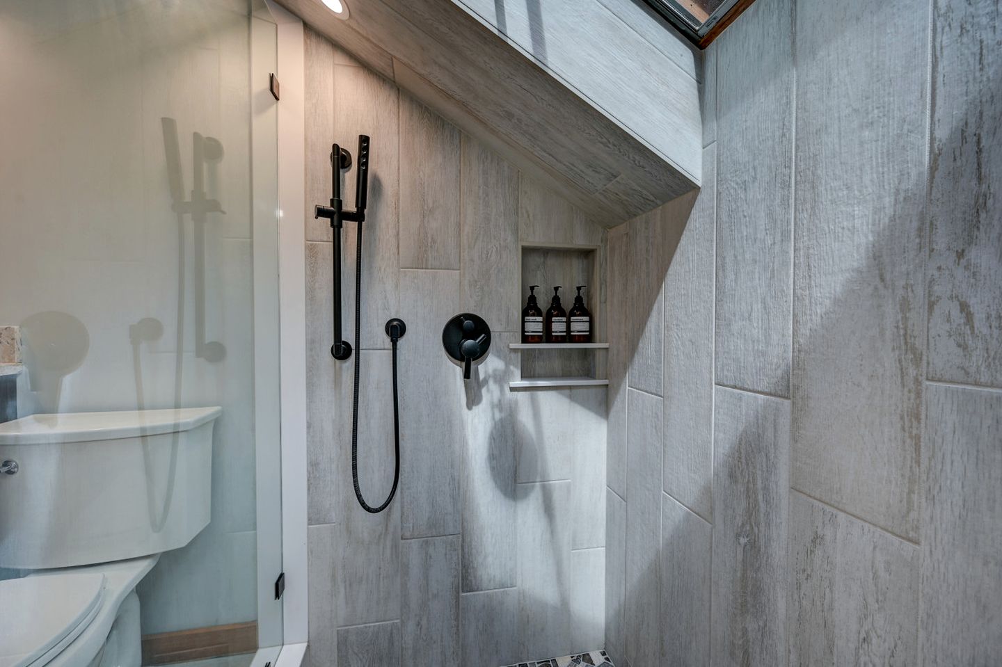 Family or Group Rental Ideal for Winter Sports in New Hampshire