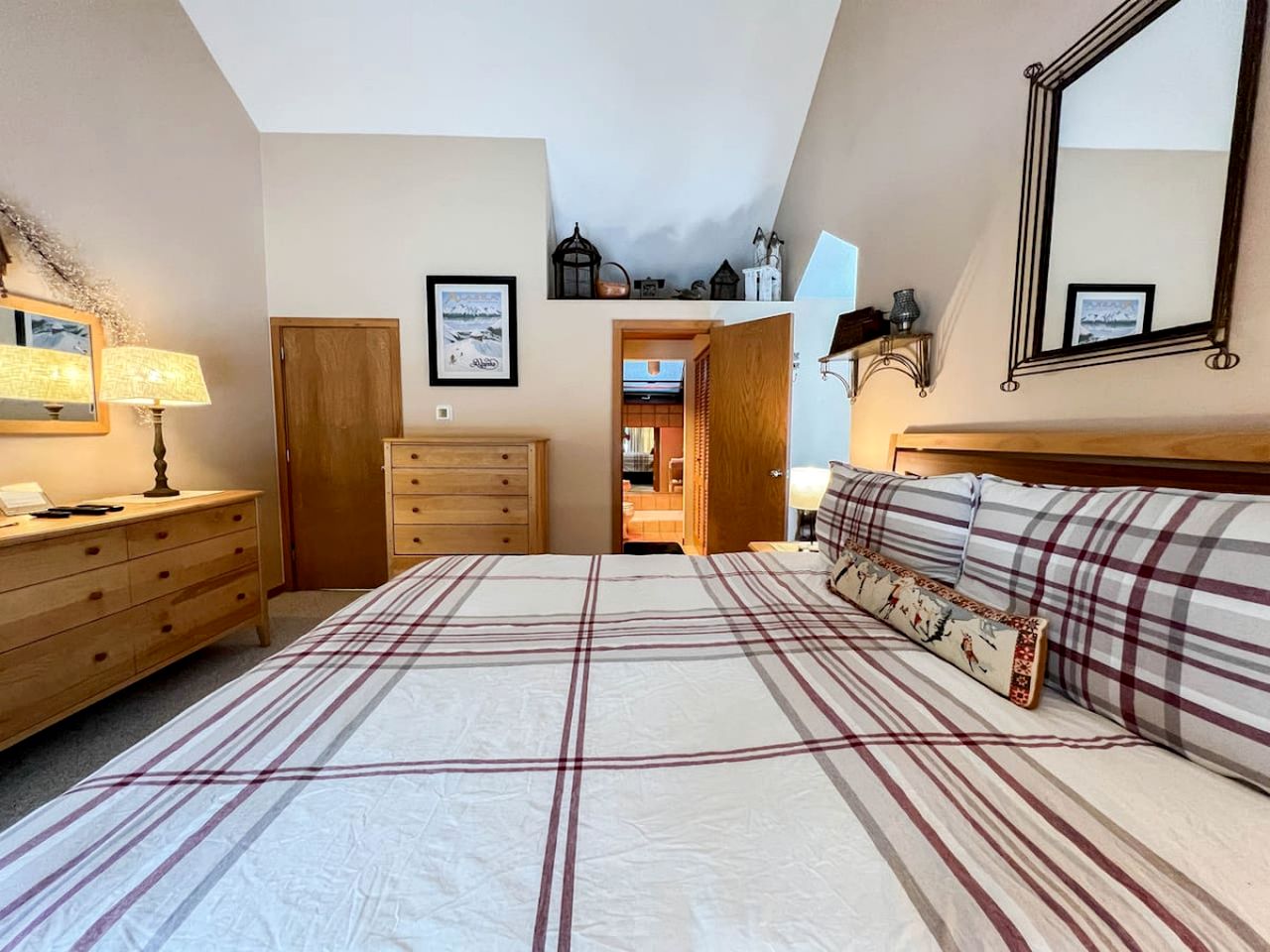 Family or Group Rental Ideal for Winter Sports in New Hampshire