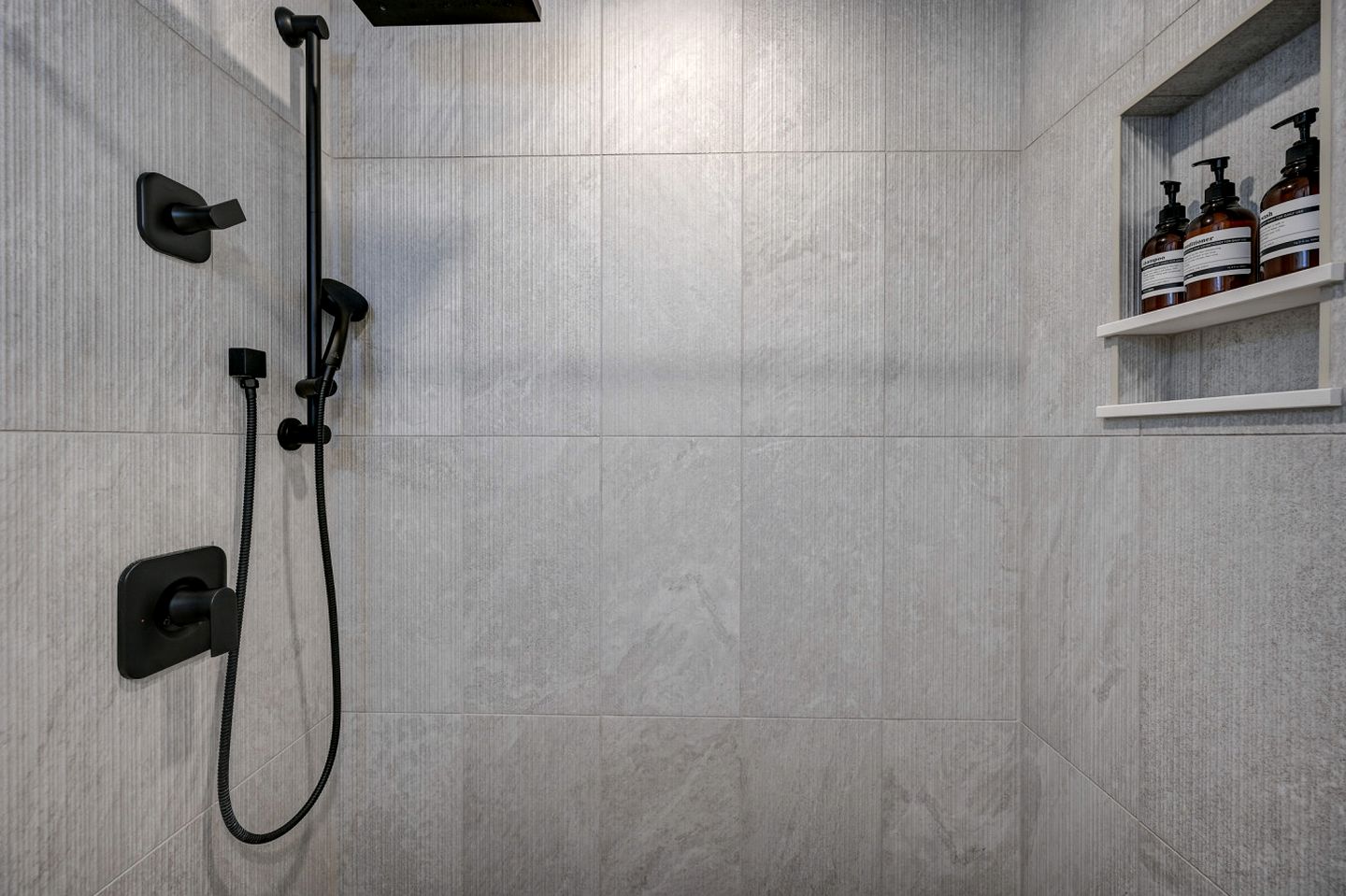 Family or Group Rental Ideal for Winter Sports in New Hampshire