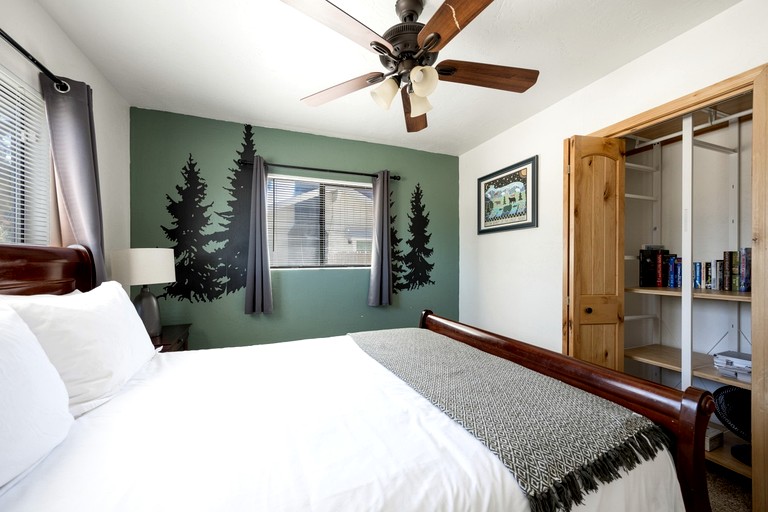 Cabins (United States of America, Big Bear, California)