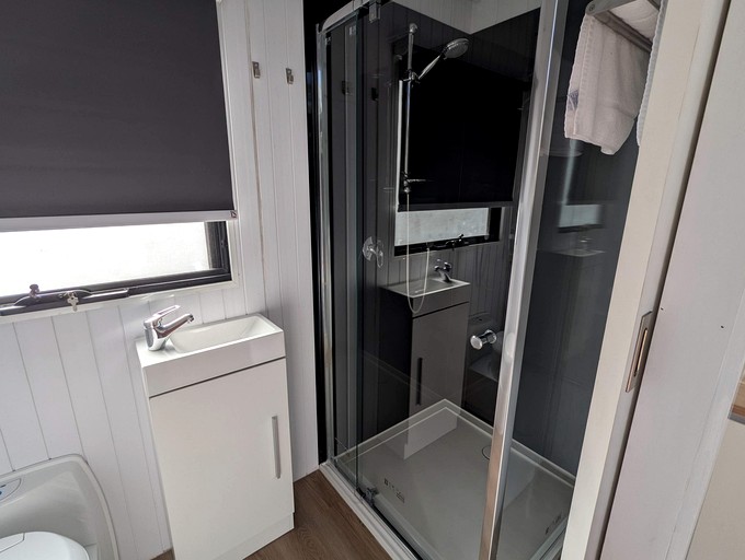 Tiny Houses (Australia, Dadswells Bridge, Victoria)