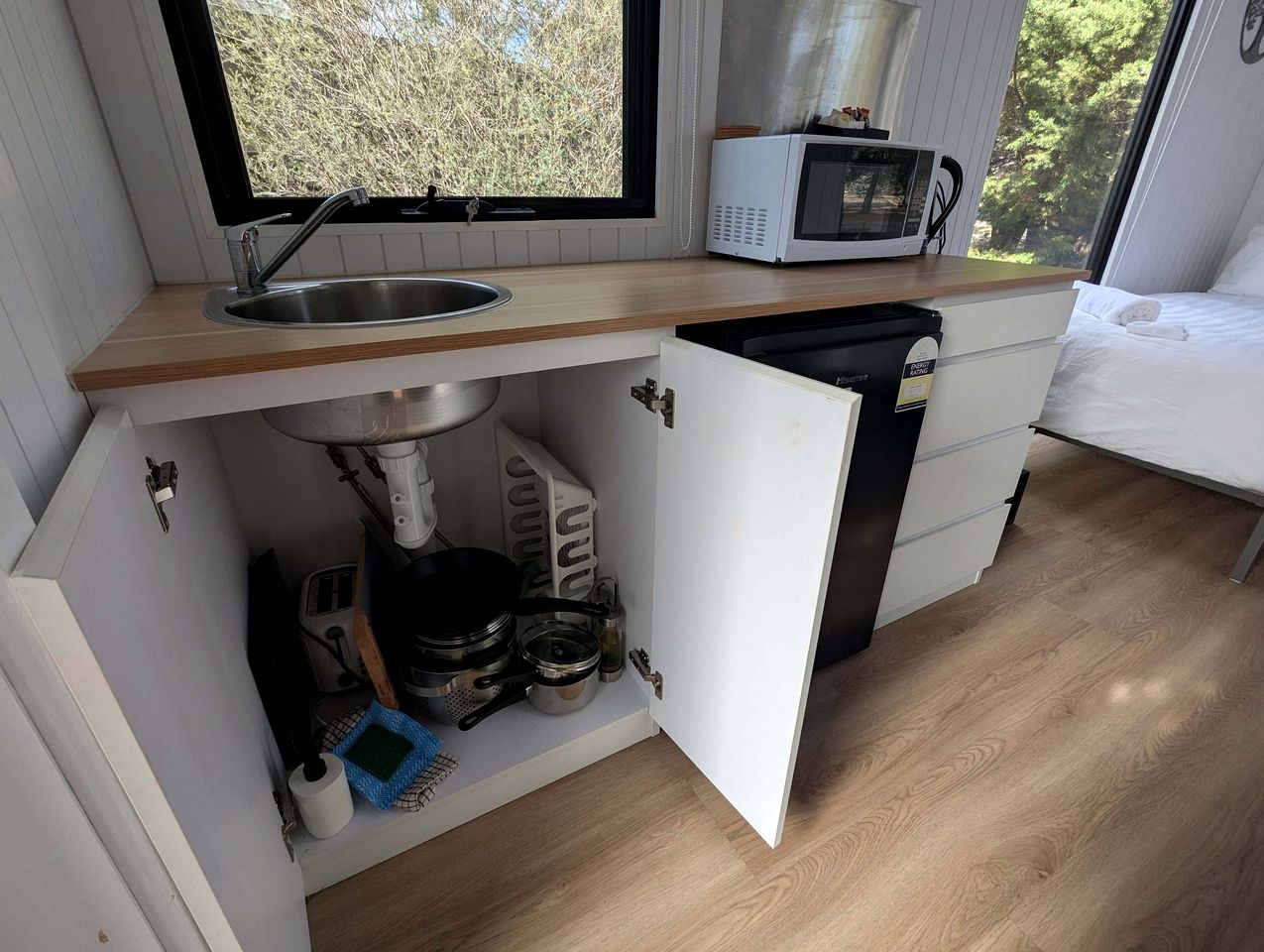 Family and Pet-Friendly Tiny House with Campfires and Barbecue Nights in Victoria, Australia