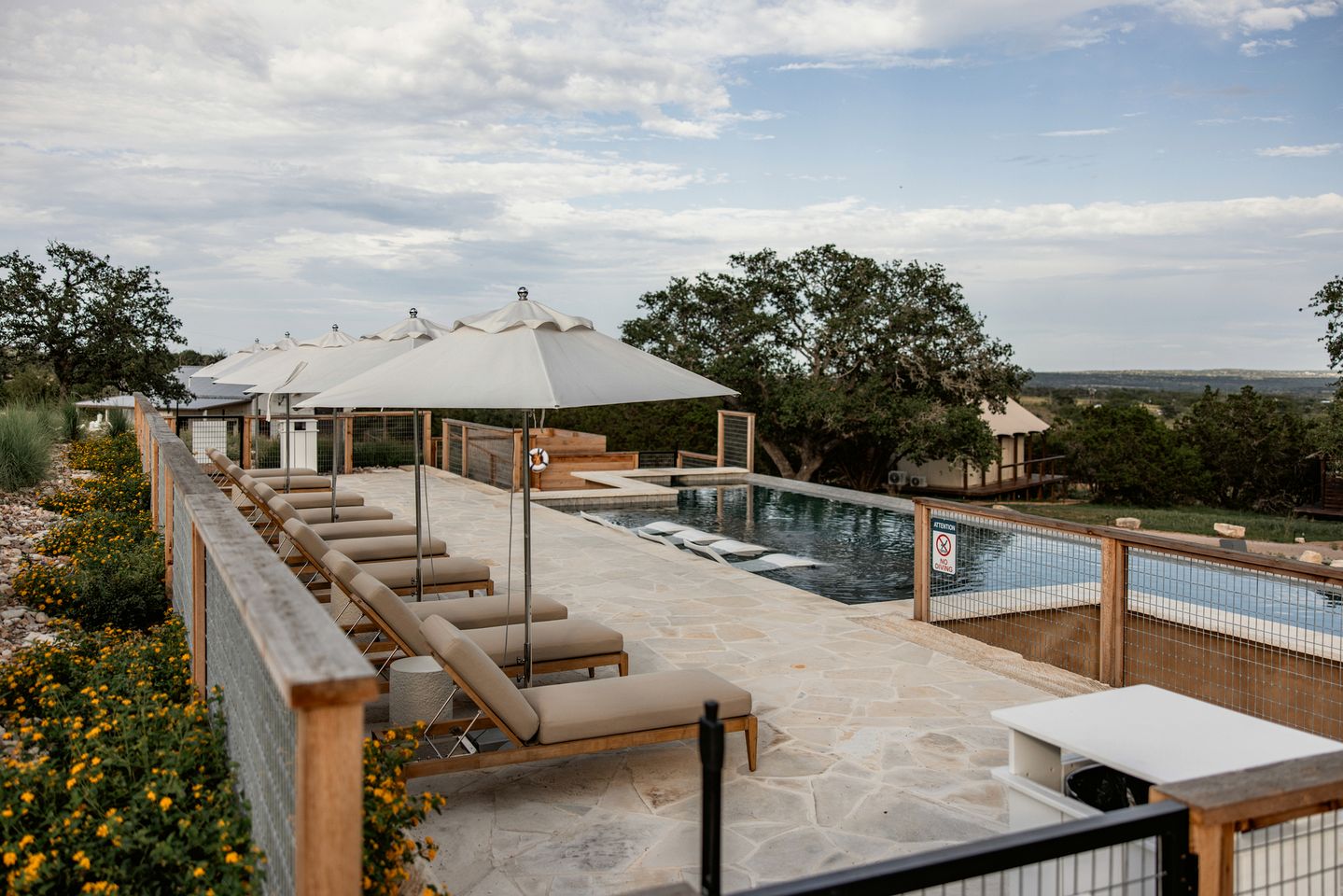 Awesome Tent Close to Stunning Hiking Trails in Fredericksburg, Texas