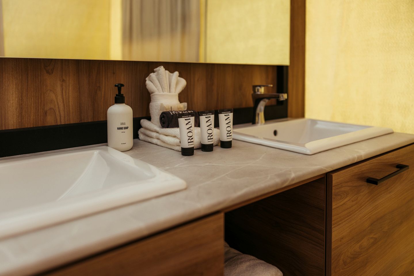 Awesome Tent Close to Stunning Hiking Trails in Fredericksburg, Texas