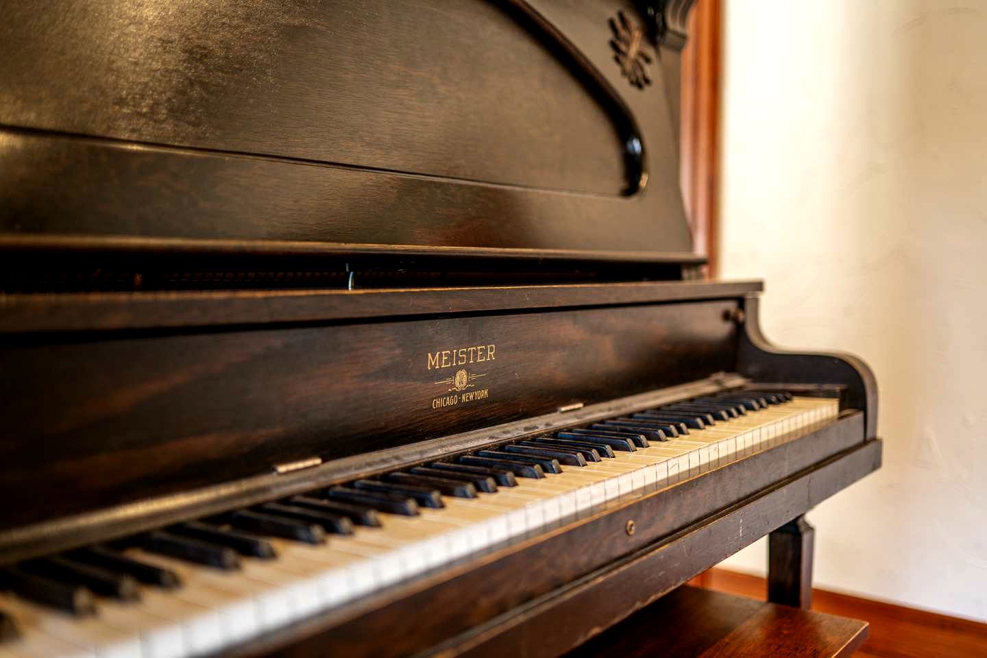 Spacious Retreat with Stone Fireplace & Pond Views in Banner, Wyoming