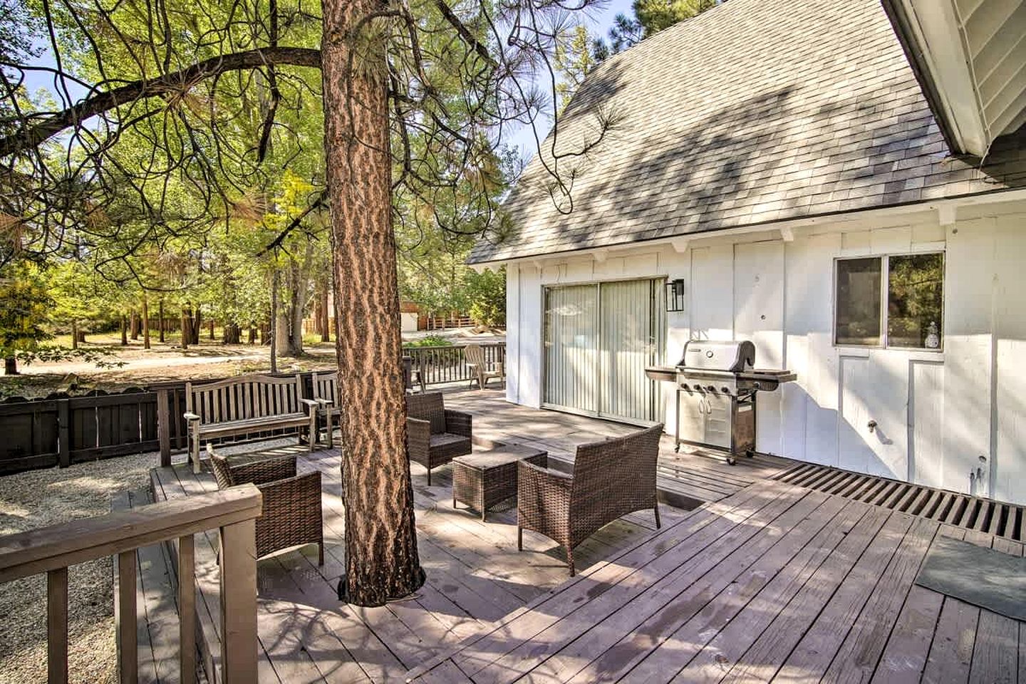 Fantastic A-frame with Games and Hot-tub in Big Bear Lake, California
