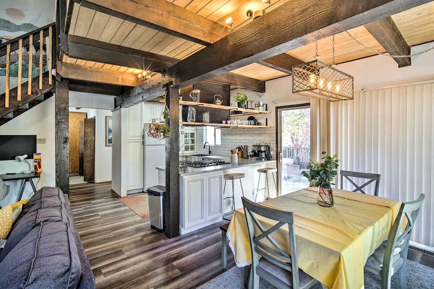 Fantastic A-frame with Games and Hot-tub in Big Bear Lake, California