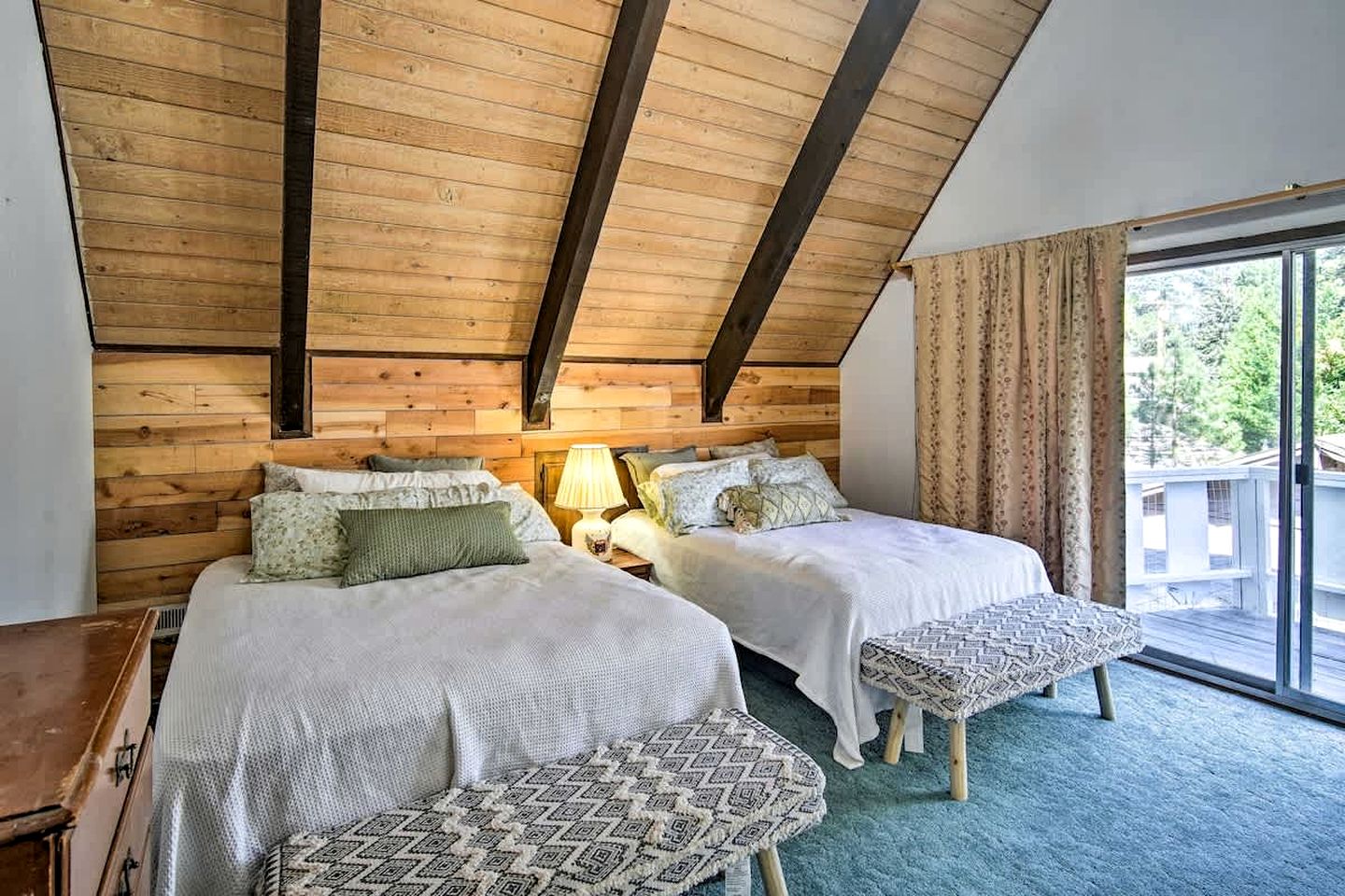 Fantastic A-frame with Games and Hot-tub in Big Bear Lake, California