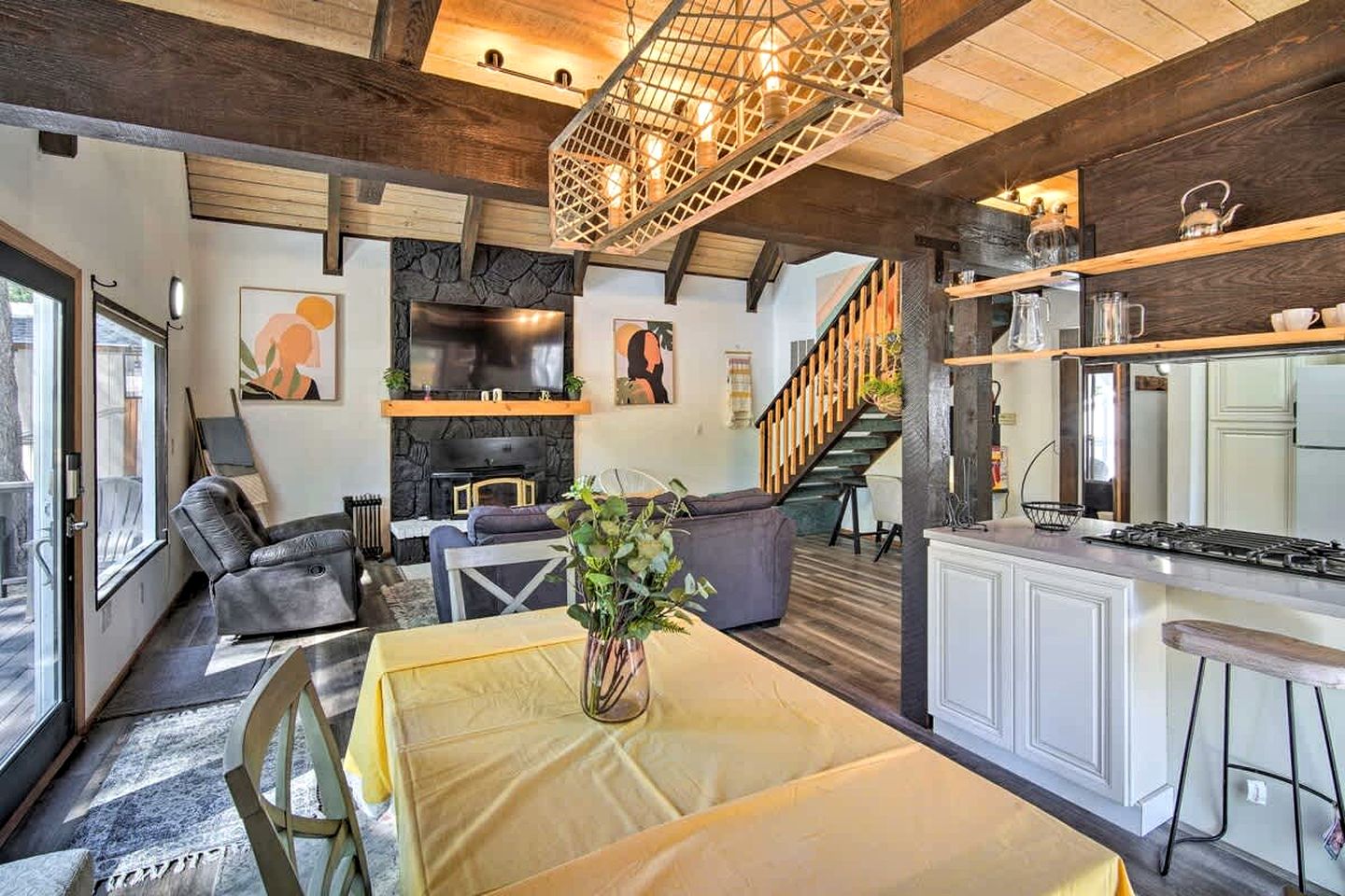 Fantastic A-frame with Games and Hot-tub in Big Bear Lake, California