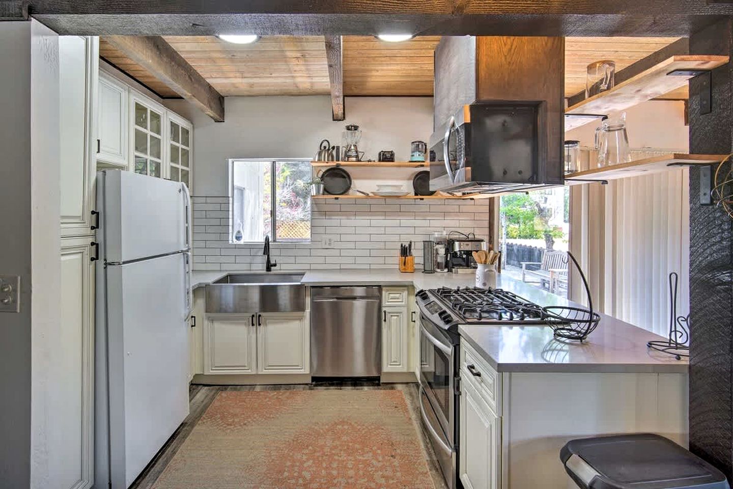 Fantastic A-frame with Games and Hot-tub in Big Bear Lake, California