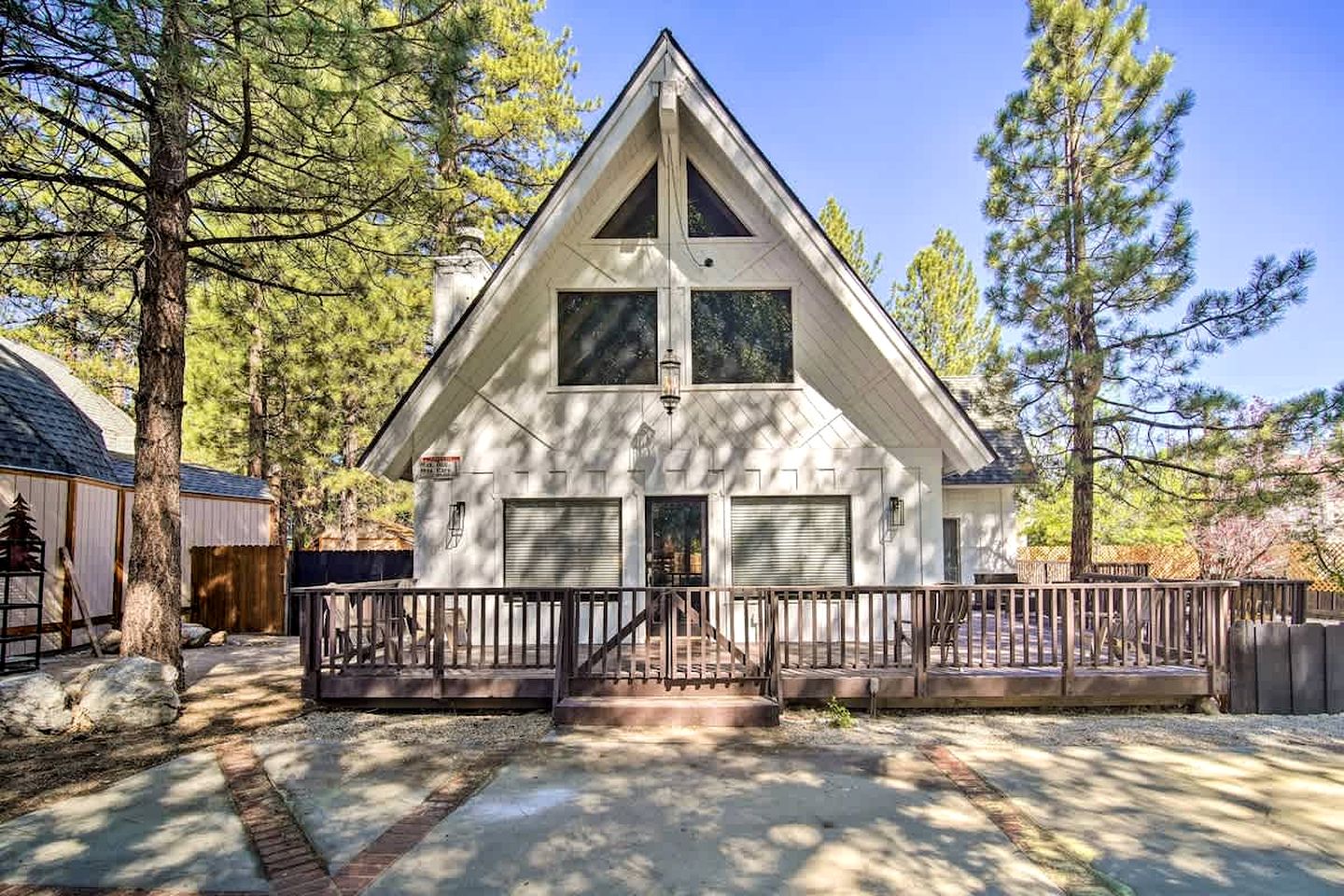 A-Frames (United States of America, Big Bear Lake, California)