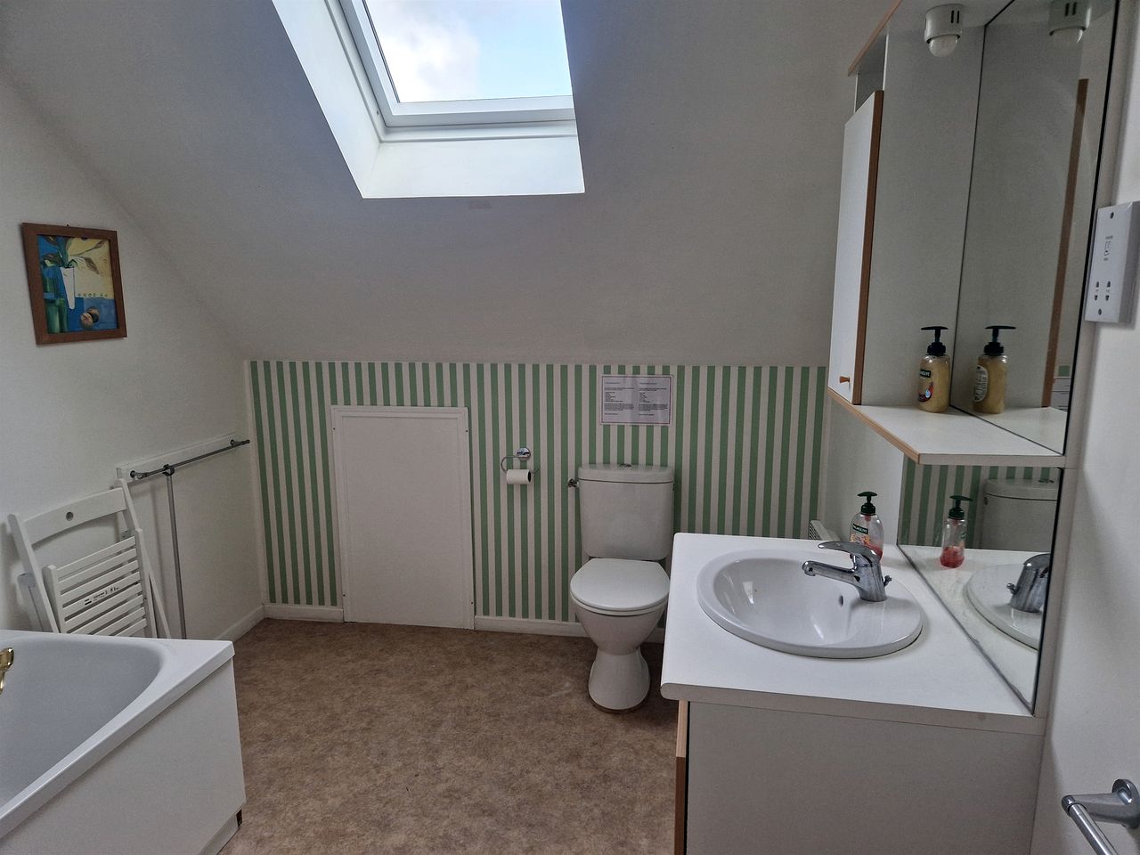 Fantastic Beach Close Cottage with Barbecue in Etaples, Hauts de France