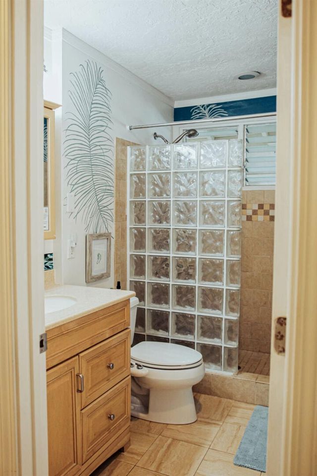 Fantastic Beach House Close to Fantastic Hiking Trails in Laie, Hawaii