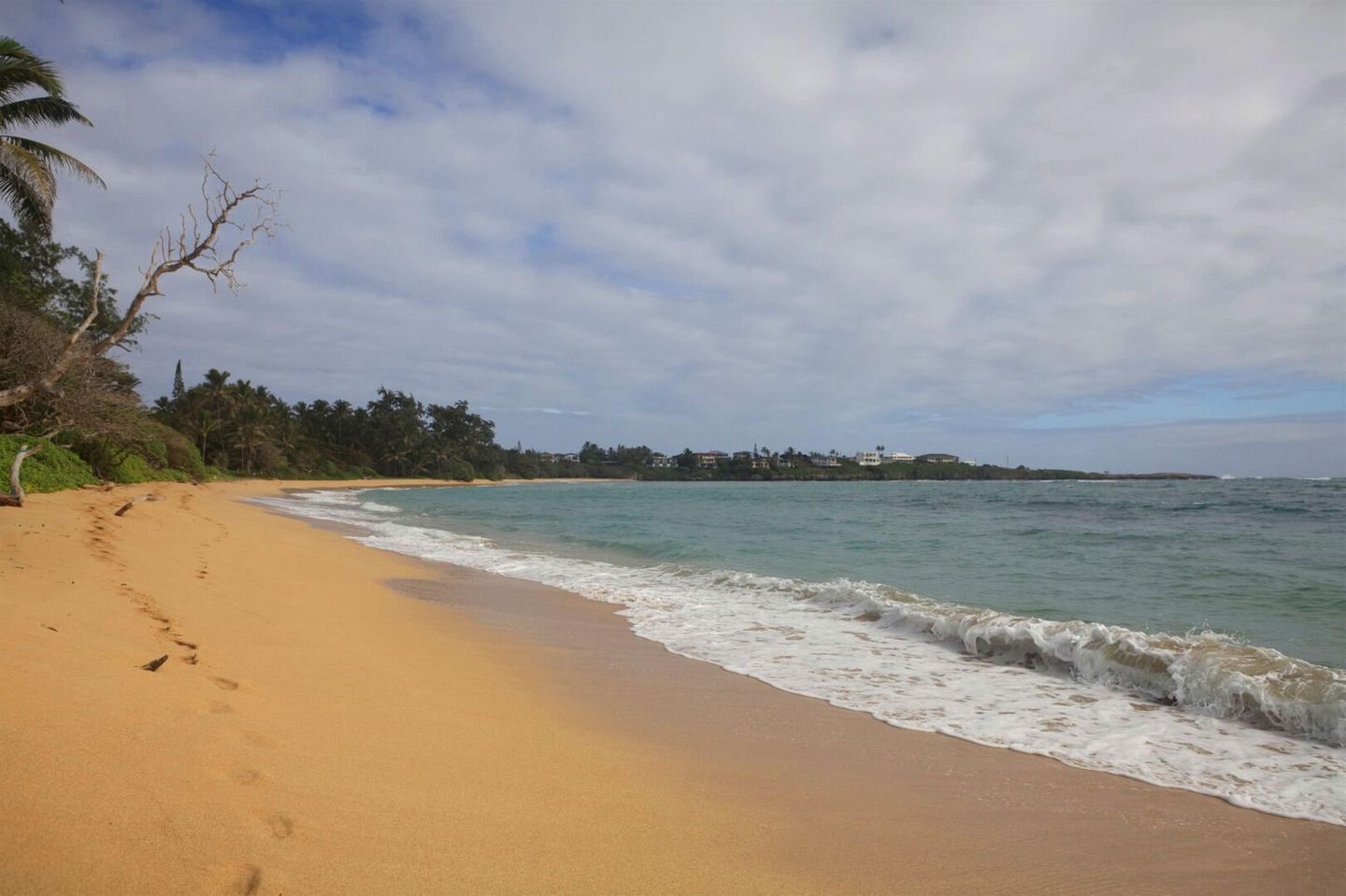 Fantastic Beach House Close to Fantastic Hiking Trails in Laie, Hawaii