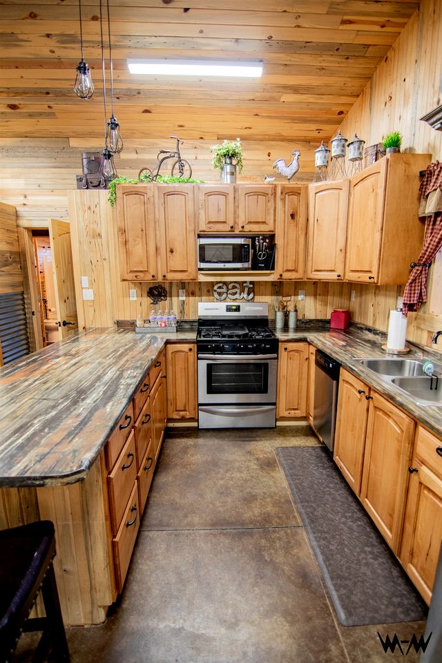 Fantastic Cabin with Fire Pit and Barbecue in Monticello, Utah