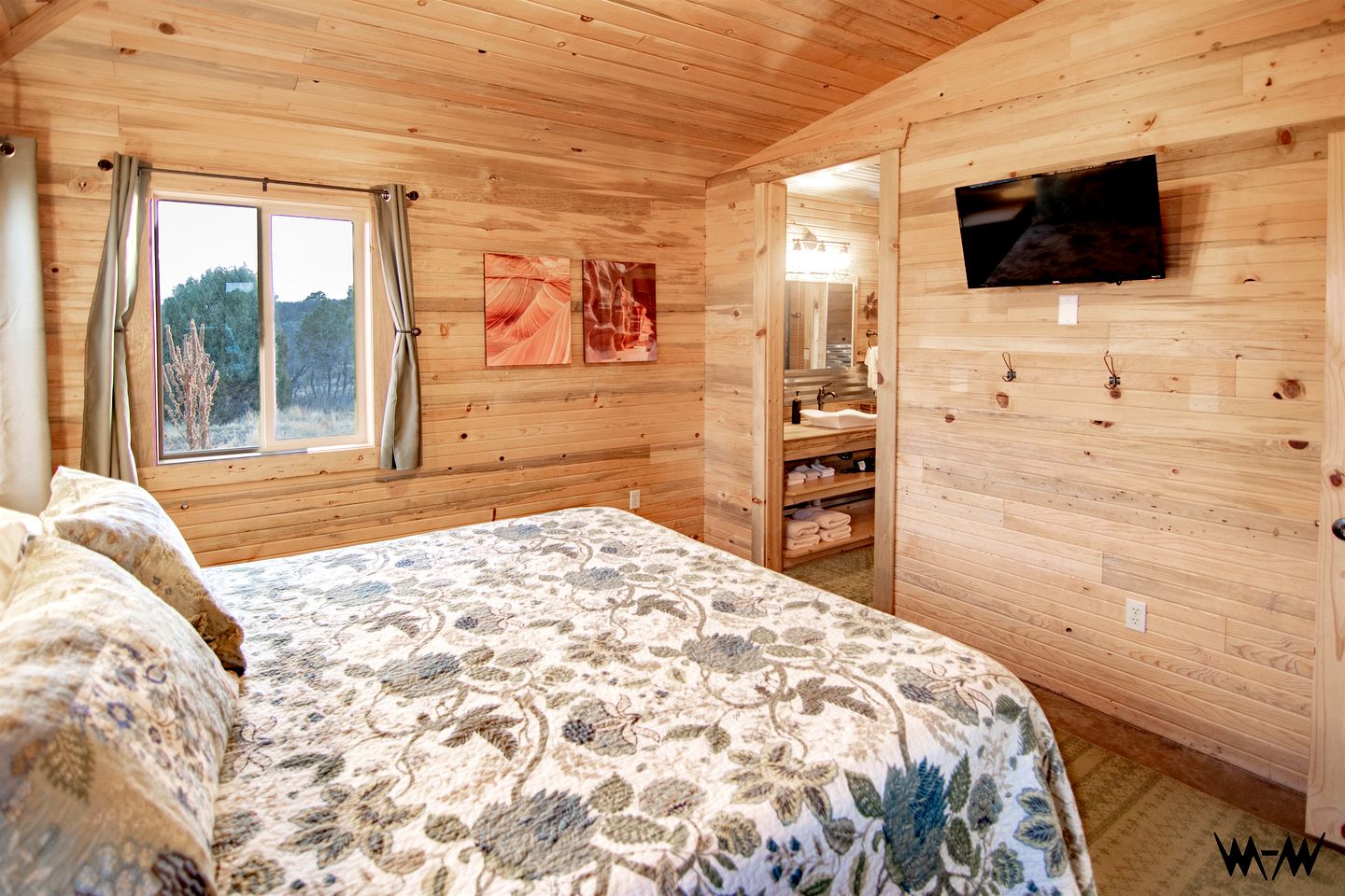 Fantastic Cabin with Fire Pit and Barbecue in Monticello, Utah