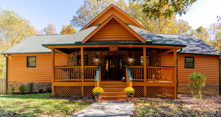 Cabins (United States of America, Sautee Nacoochee, Georgia)