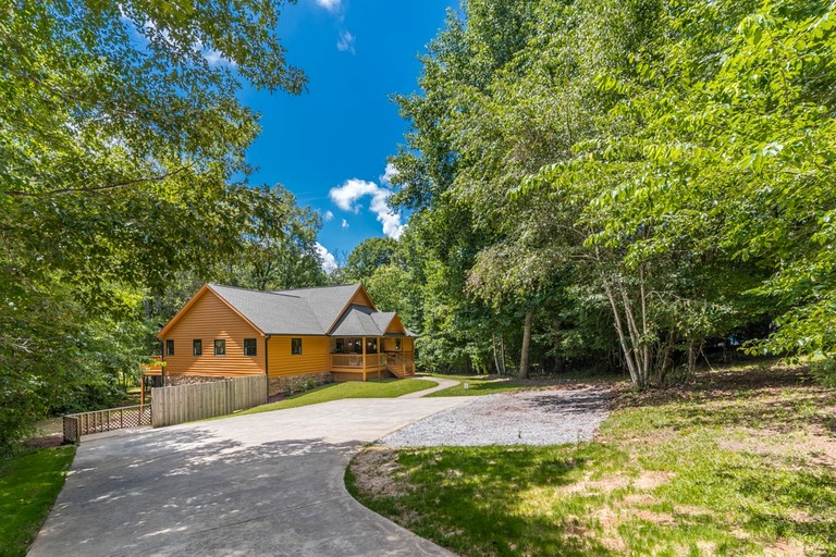 Cabins (United States of America, Sautee Nacoochee, Georgia)