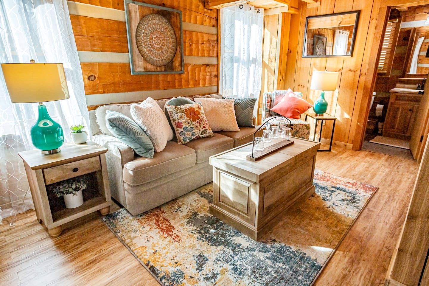 Fantastic Cabin with Fire Pit and Stunning Forest Views in Sevierville, Tennessee