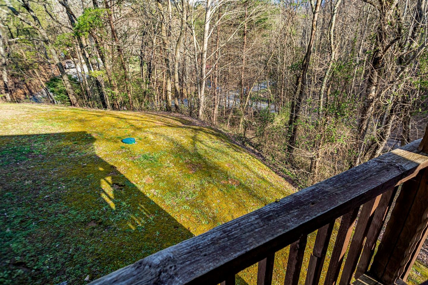 Fantastic Cabin with Fire Pit and Stunning Forest Views in Sevierville, Tennessee