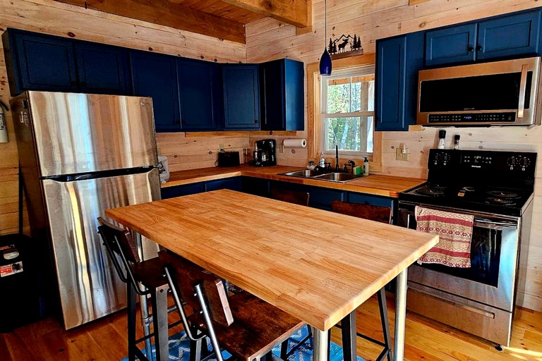 Cabins (United States of America, Greenville, Maine)