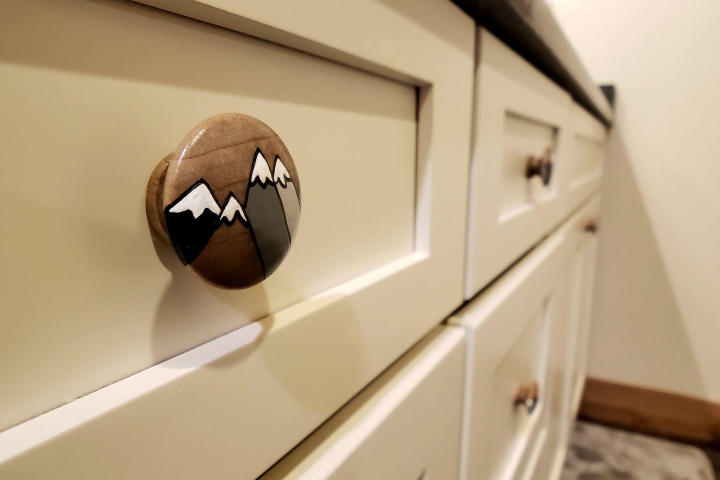 Fantastic Cabin with Pool Table and Games in Gartlinburg, Tennessee