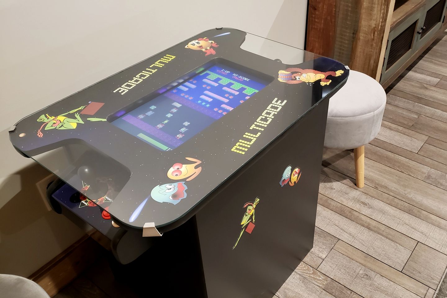 Fantastic Cabin with Pool Table and Games in Gartlinburg, Tennessee