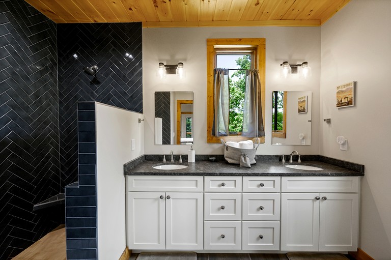 Cabins (United States of America, Gatlinburg, Tennessee)