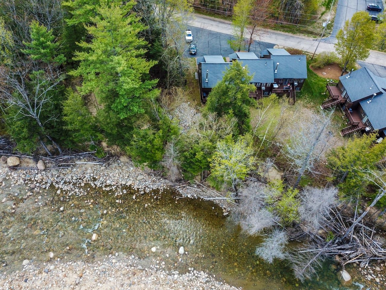 Fantastic Cabin with Swimming Pool in Bartlett, New Hampshire