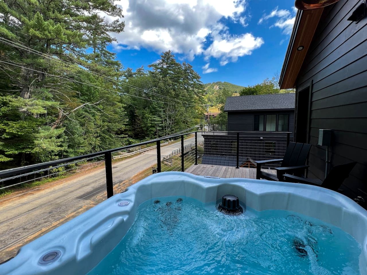 Fantastic Cottage Nestled Amidst Trees and Hot-tub Provided in North Conway, New Hampshire