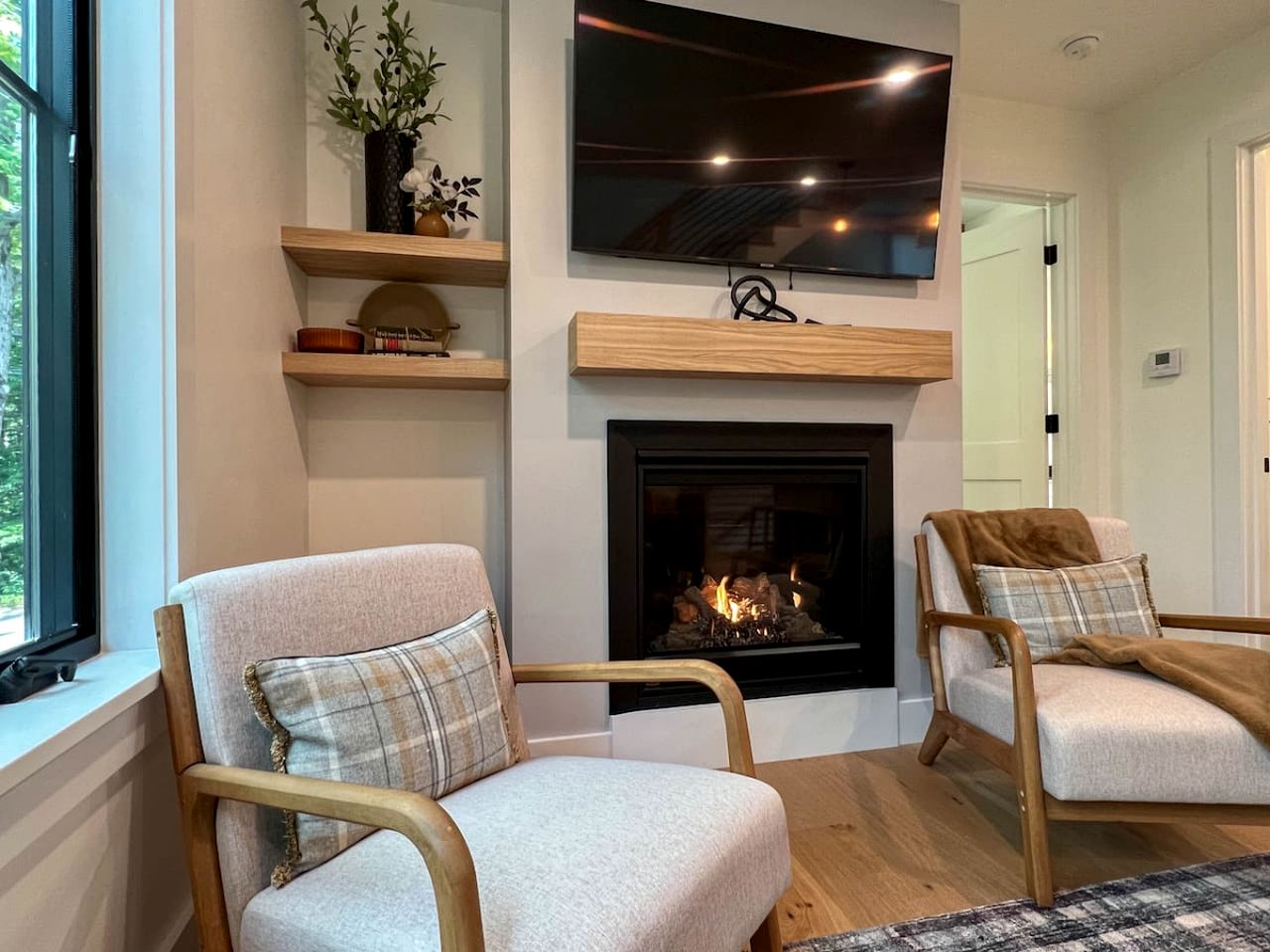 Fantastic Cottage Nestled Amidst Trees and Hot-tub Provided in North Conway, New Hampshire