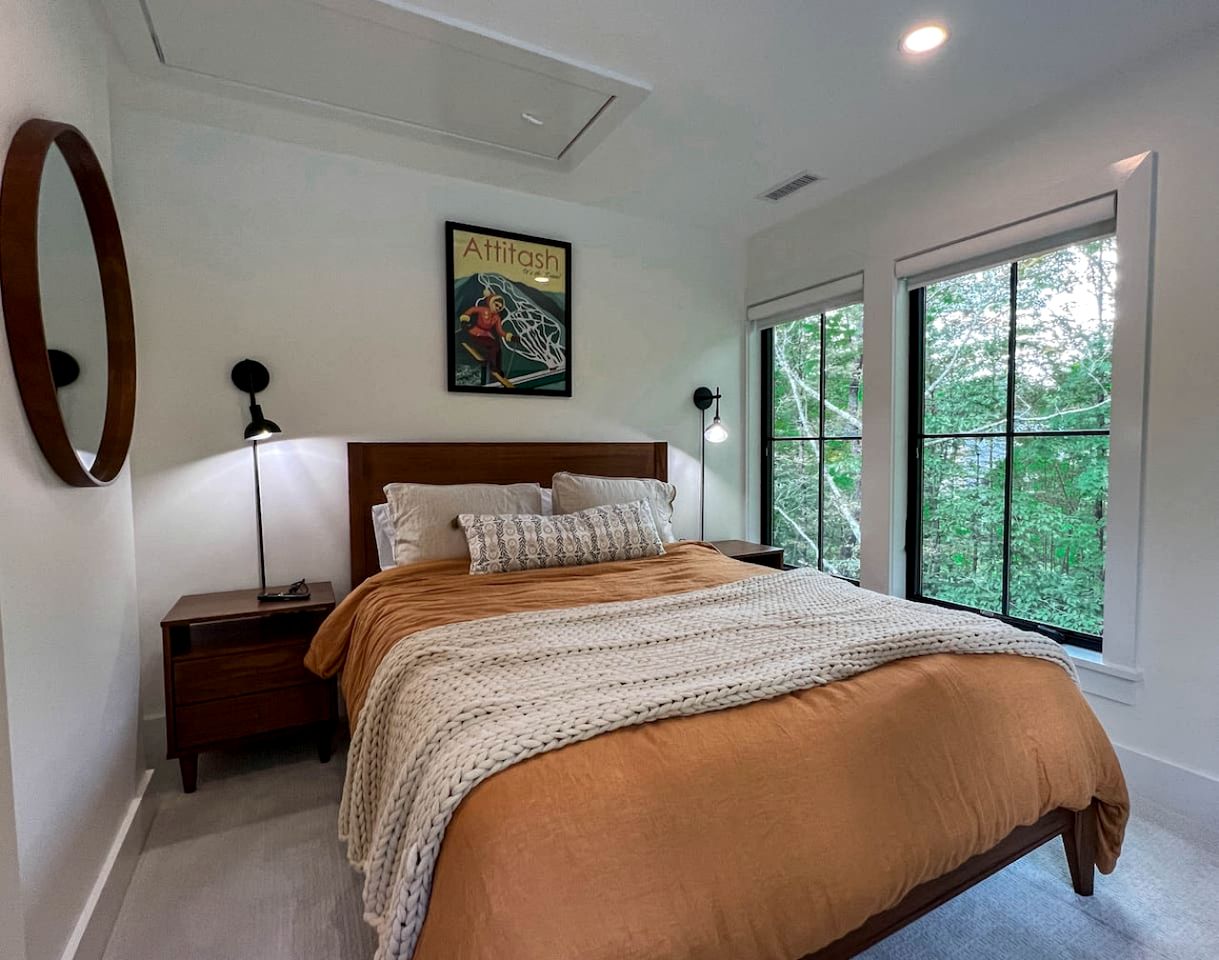 Fantastic Cottage Nestled Amidst Trees and Hot-tub Provided in North Conway, New Hampshire