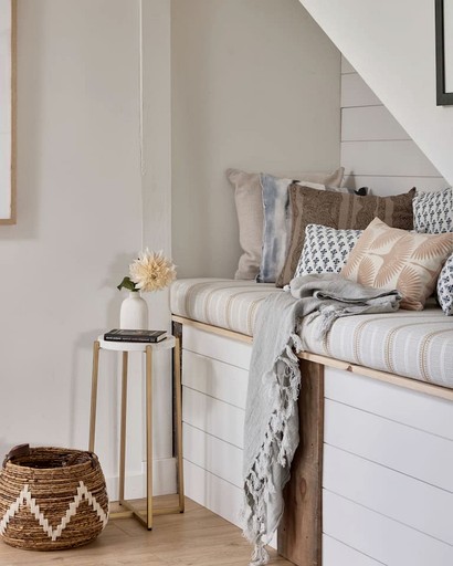 Cottages (Canada, Prince Edward County, Ontario)