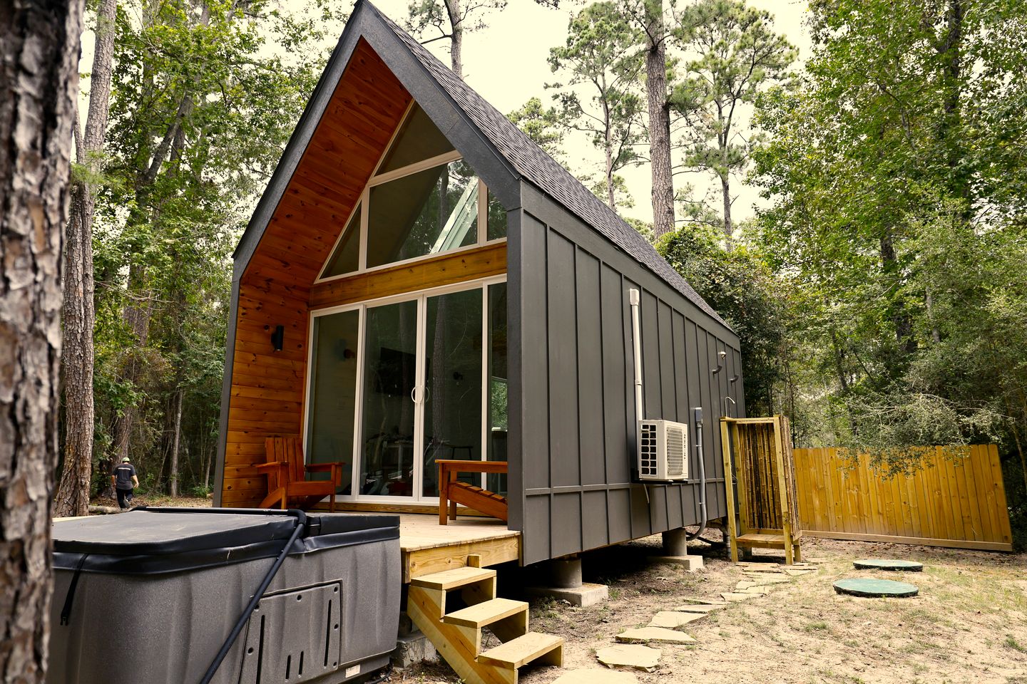 Fantastic Cozy Cabin with Hammock and Fire Pit in Montgomery, Texas