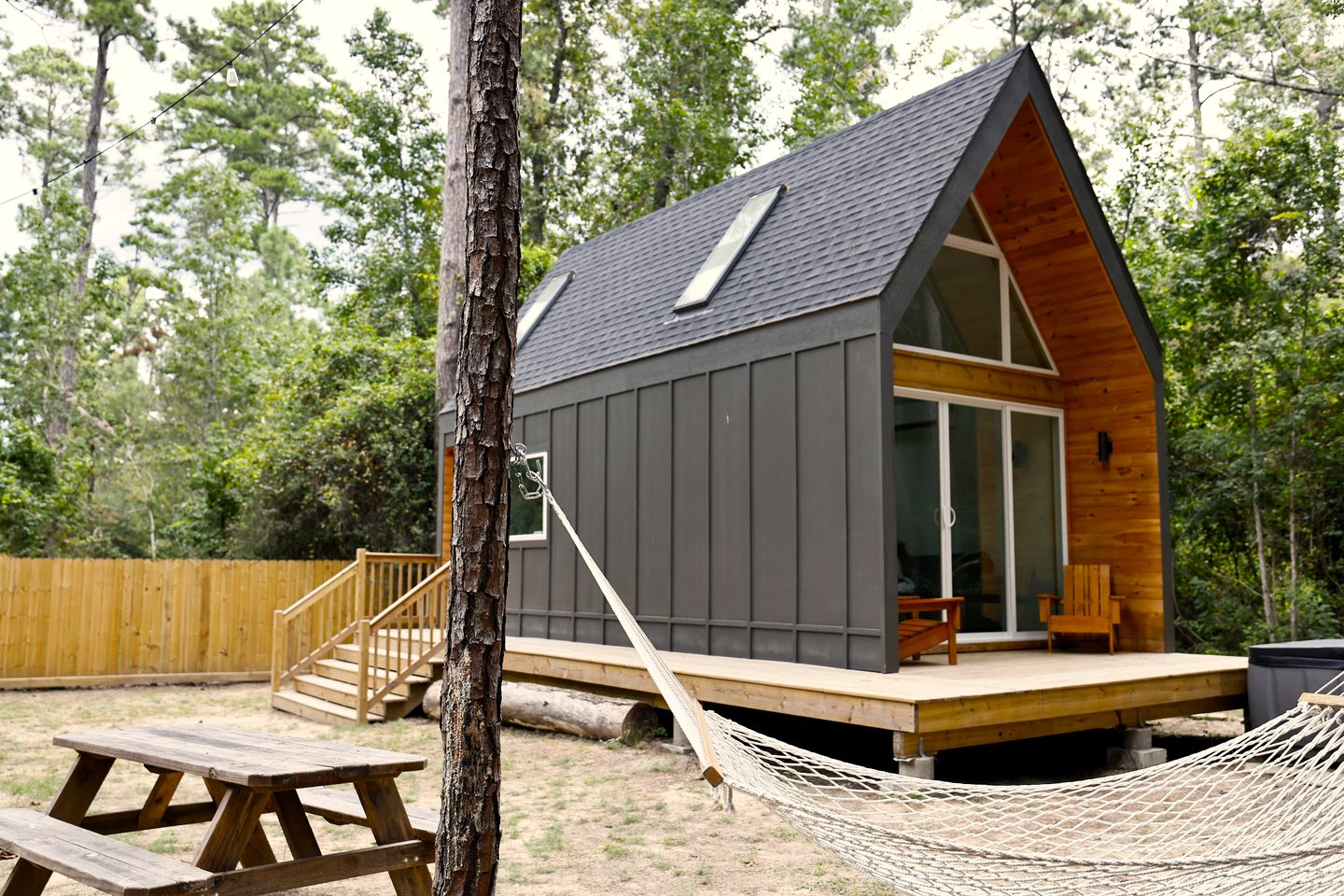 Fantastic Cozy Cabin with Hammock and Fire Pit in Montgomery, Texas